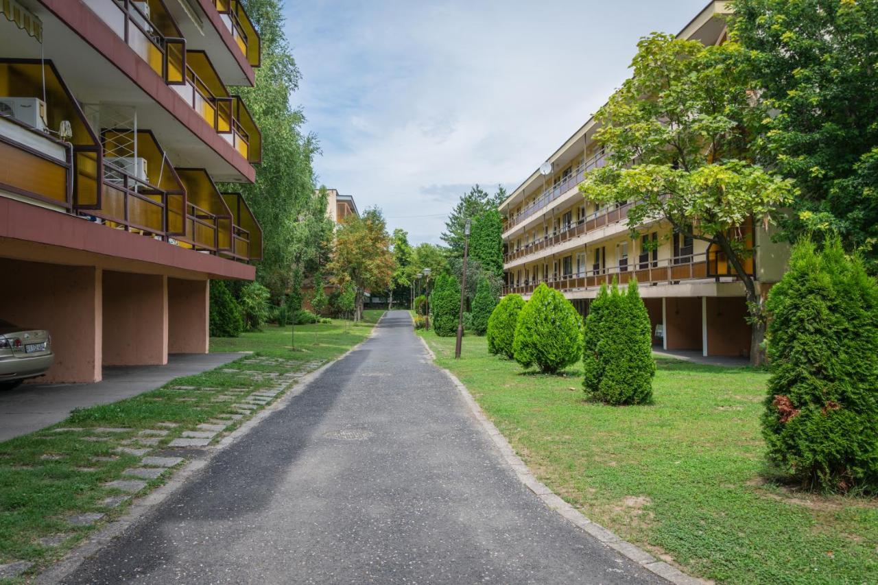 Helikon 31 Apartman Кестхей Экстерьер фото