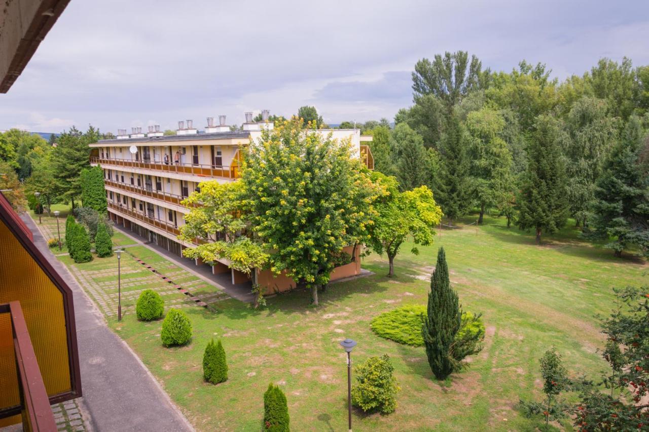 Helikon 31 Apartman Кестхей Экстерьер фото